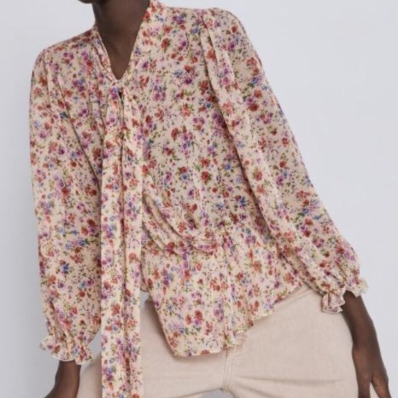 Zara Floral Sheer Blouse - Picture 3 of 6